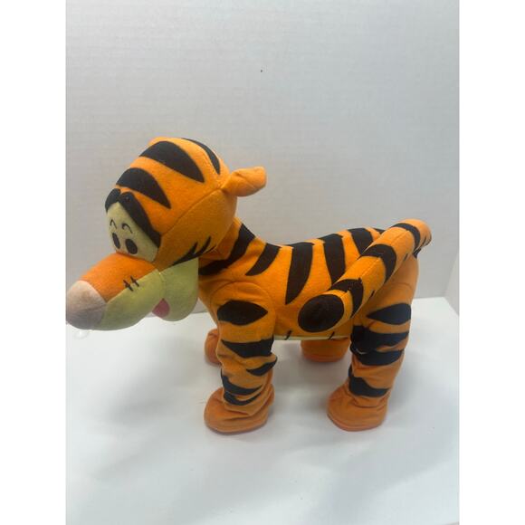 TIGGER Pounce 'N Bounce 10" BATTERY OPERATED Fisher-Price 2003 MATTEL Vintage - Picture 1 of 6
